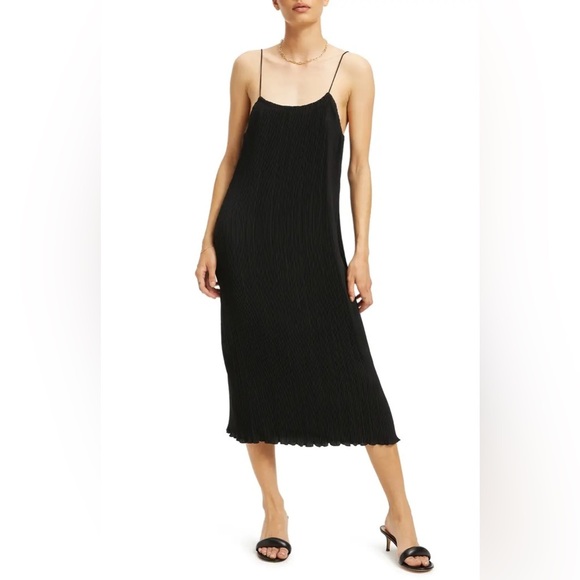 Good American Dresses & Skirts - Good American plisé midi slip dress